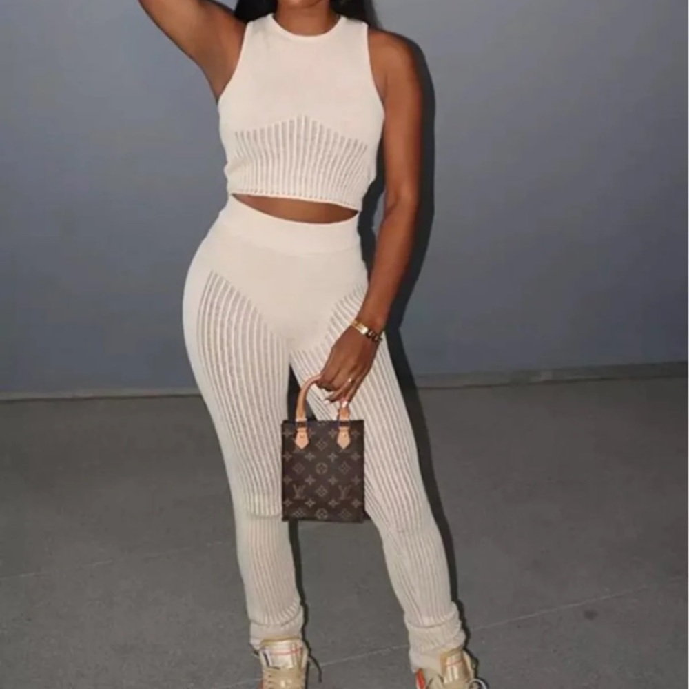 Two piece set